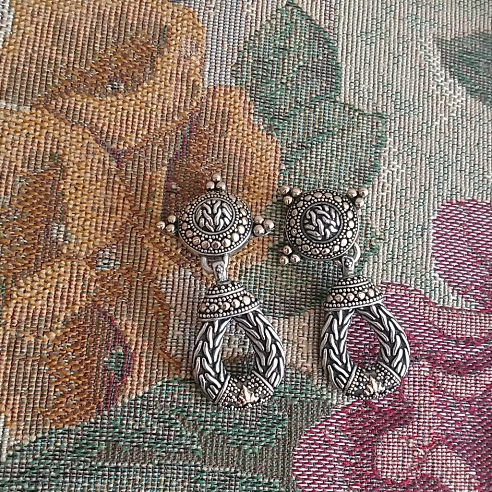 💚John Hardy Drop Earrings 2"